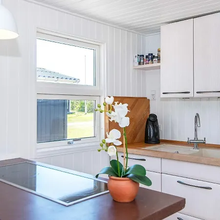 Nyaraló 6 Person Holiday Home In L Gst R Løgsted