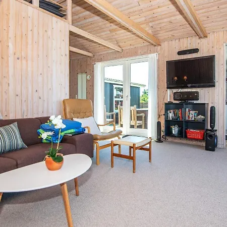 6 Person Holiday Home In L Gst R