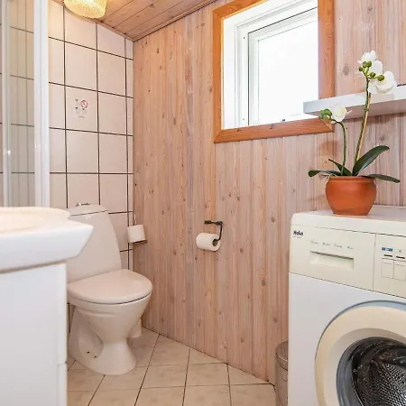 6 Person Holiday Home In L Gst R * Løgsted